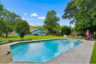 985 Spring Brook Drive, Lawrenceville, GA 30043 - Photo 7