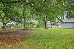2051 Sunsweet Ct, Lawrenceville, GA 30043 - Photo 29