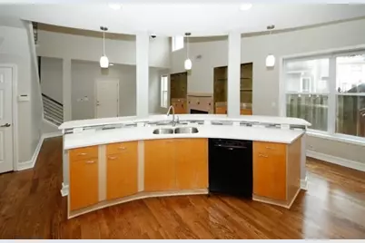 1354 Brookhaven Village Circle NE, Brookhaven, GA 30319 - Photo 15