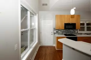 1354 Brookhaven Village Cir NE, Brookhaven, GA 30319 - Photo 7