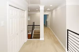 1354 Brookhaven Village Cir NE, Brookhaven, GA 30319 - Photo 45