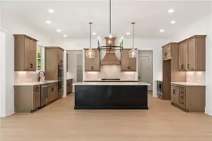 418 Lanesborough Dr, Marietta, GA 30064 - Photo 5