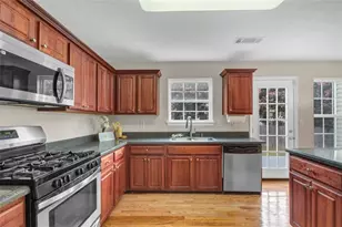 4425 Grove Lake Ct, Loganville, GA 30052 - Photo 13
