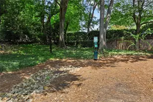 501 Defoors Mill Cir NW, Atlanta, GA 30318 - Photo 39