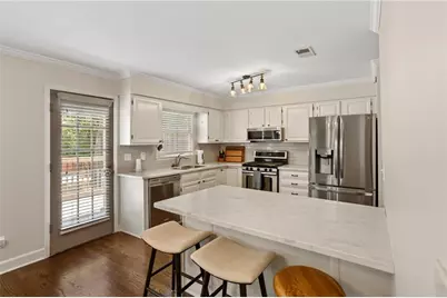 501 Defoors Mill Circle NW, Atlanta, GA 30318 - Photo 13