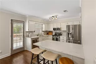 501 Defoors Mill Cir NW, Atlanta, GA 30318 - Photo 13