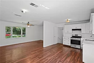 2933 E Howell Dr, Lawrenceville, GA 30044 - Photo 9