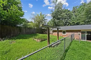 2933 E Howell Dr, Lawrenceville, GA 30044 - Photo 25