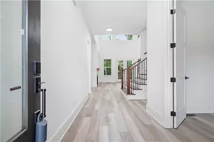 5676 Meadow View Dr, Jefferson, GA 30549 - Photo 3