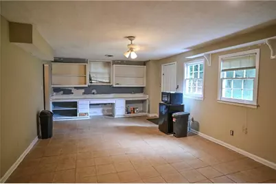 4069 Burnside Lane NW, Lilburn, GA 30047 - Photo 17
