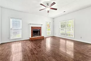 165 Shadetree Ln, Lawrenceville, GA 30044 - Photo 7