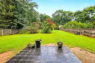 165 Shadetree Ln, Lawrenceville, GA 30044 - Photo 27