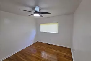 2396 Clarissa Dr NW, Atlanta, GA 30318 - Photo 5