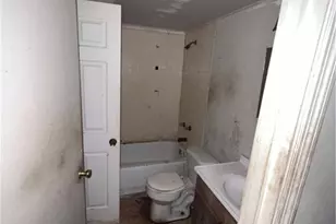 5568 Bradley Cir, Lithonia, GA 30038 - Photo 9