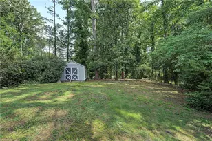 2327 Ben Hill Rd, Atlanta, GA 30344 - Photo 19