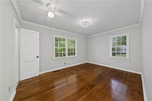 2327 Ben Hill Rd, Atlanta, GA 30344 - Photo 7