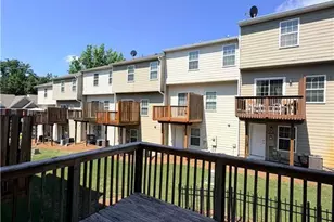 2106 Meadow Peak Rd, Duluth, GA 30097 - Photo 23