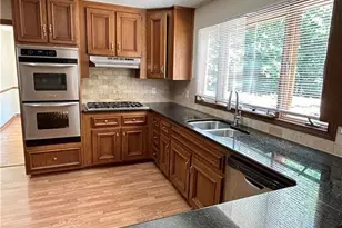 115 Nesbit Ferry Pl, Atlanta, GA 30350 - Photo 9
