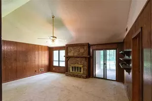 423 Dartmoor Dr NW, Marietta, GA 30064 - Photo 3