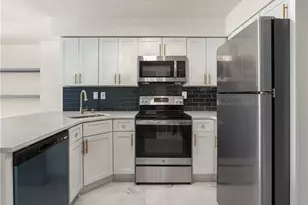 2870 Pharr Ct South NW, Atlanta, GA 30305 - Photo 5