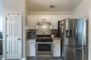 8860 Creekstone Pl, Gainesville, GA 30506 - Photo 13