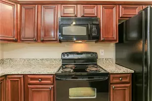 4981 Galbraith Cir, Stone Mountain, GA 30088 - Photo 7