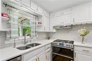 2558 Sunny Ln SE, Marietta, GA 30067 - Photo 9