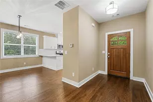 229 Little Brook Ln, Woodstock, GA 30188 - Photo 3