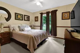2184 Valley Creek Cir, Snellville, GA 30078 - Photo 5