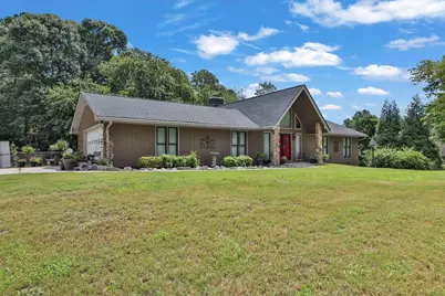 2184 Valley Creek Circle, Snellville, GA 30078 - Photo 1