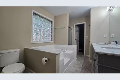 5339 Biffle Downs Road, Stone Mountain, GA 30088 - Photo 11