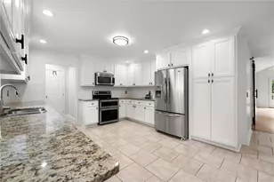 560 Saddle Creek Cir, Roswell, GA 30076 - Photo 13