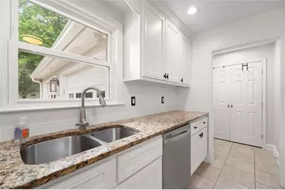 560 Saddle Creek Circle, Roswell, GA 30076 - Photo 17