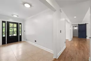 560 Saddle Creek Cir, Roswell, GA 30076 - Photo 3