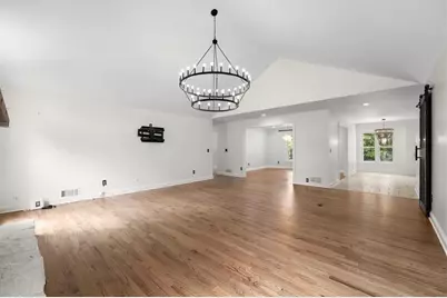 560 Saddle Creek Circle, Roswell, GA 30076 - Photo 7
