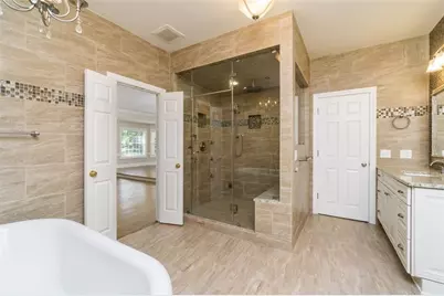 565 River Chase Point, Atlanta, GA 30328 - Photo 13