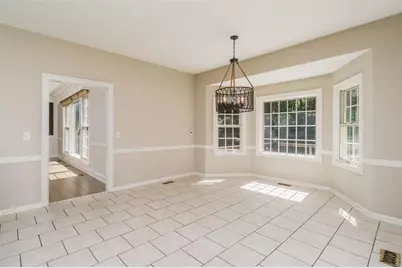 565 River Chase Point, Atlanta, GA 30328 - Photo 7