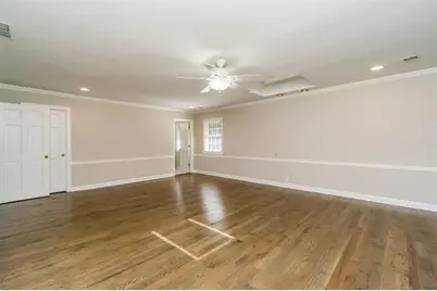 565 River Chase Point, Atlanta, GA 30328 - Photo 17