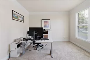 2574 St Paul Dr SW, Atlanta, GA 30331 - Photo 11