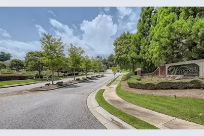 2574 Saint Paul Drive SW, Atlanta, GA 30331 - Photo 5