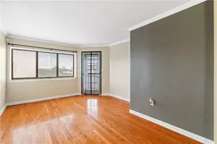 795 Hammond Dr, Atlanta, GA 30328 - Photo 9
