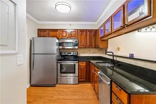 795 Hammond Dr, Atlanta, GA 30328 - Photo 5