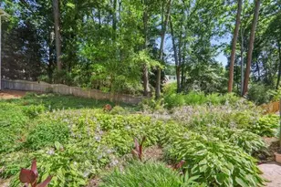 658 Timm Valley Rd NE, Atlanta, GA 30305 - Photo 27