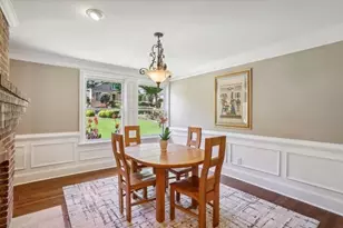 658 Timm Valley Rd NE, Atlanta, GA 30305 - Photo 3
