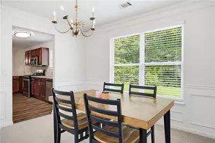 6260 Selborn Dr SW, Atlanta, GA 30331 - Photo 9
