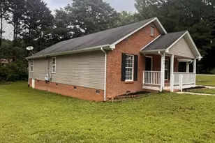 1149 Granite Ln, Loganville, GA 30052 - Photo 3