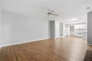 1255 Winthrope Chase Dr, Alpharetta, GA 30009 - Photo 9