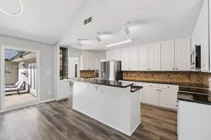 746 Hillwood Dr, Marietta, GA 30068 - Photo 11
