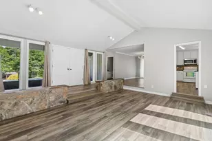 746 Hillwood Dr, Marietta, GA 30068 - Photo 9
