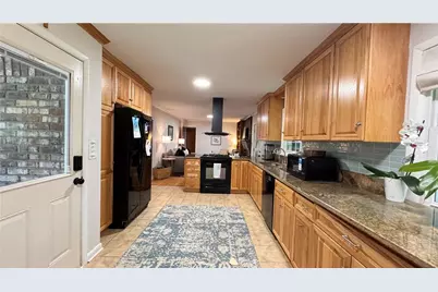 3082 Greenbrook Way NE, Atlanta, GA 30345 - Photo 9